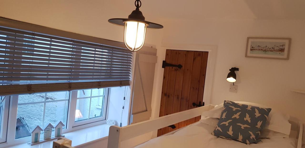 The Hideaway Villa Whitby Esterno foto