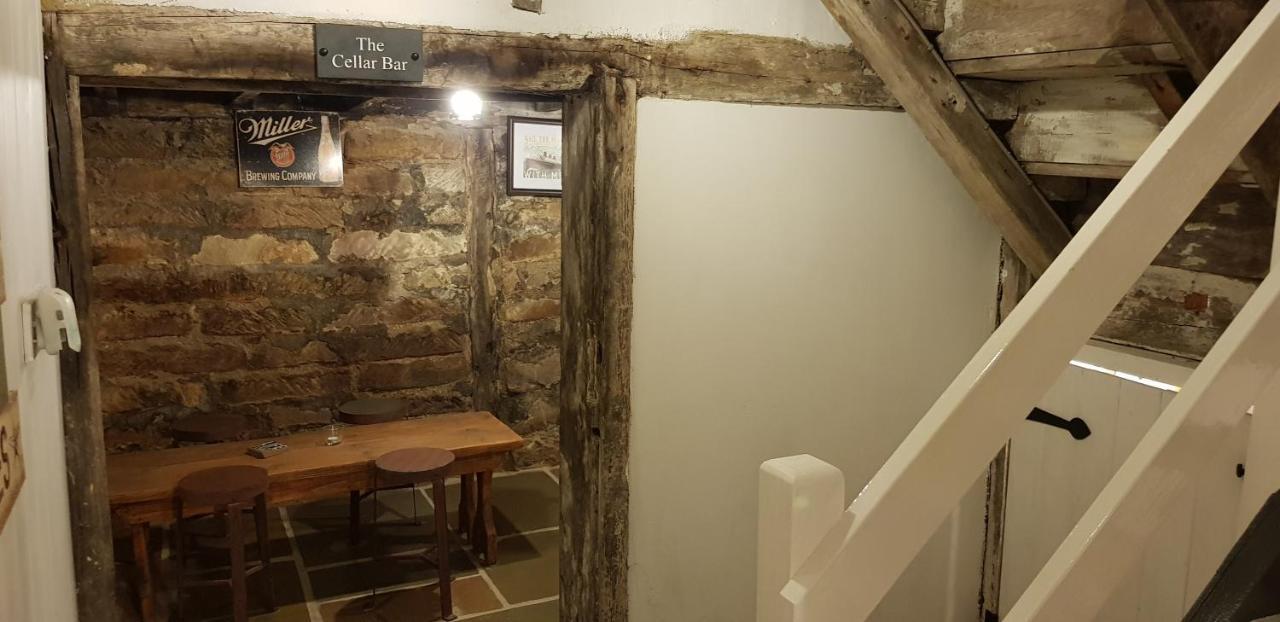 The Hideaway Villa Whitby Esterno foto