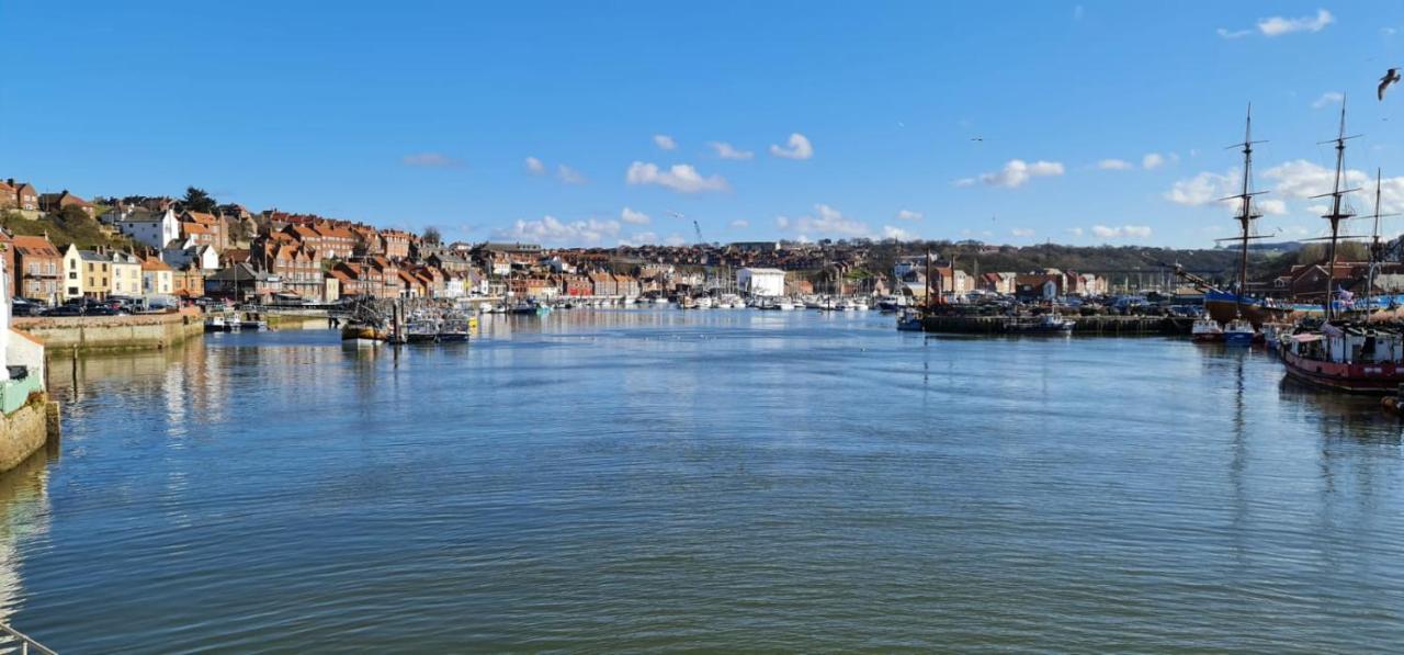 The Hideaway Villa Whitby Esterno foto