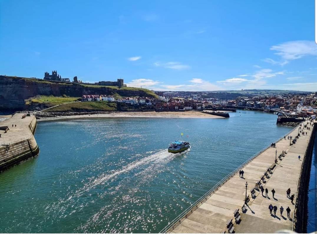 The Hideaway Villa Whitby Esterno foto