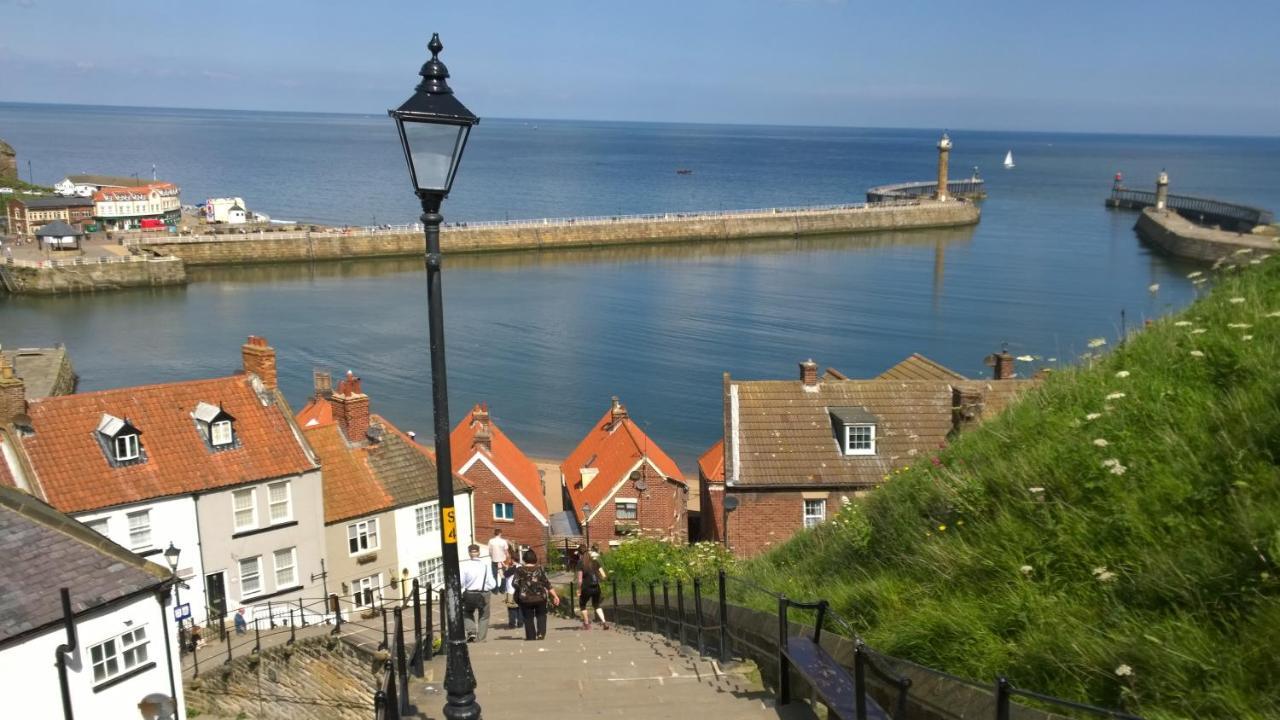The Hideaway Villa Whitby Esterno foto